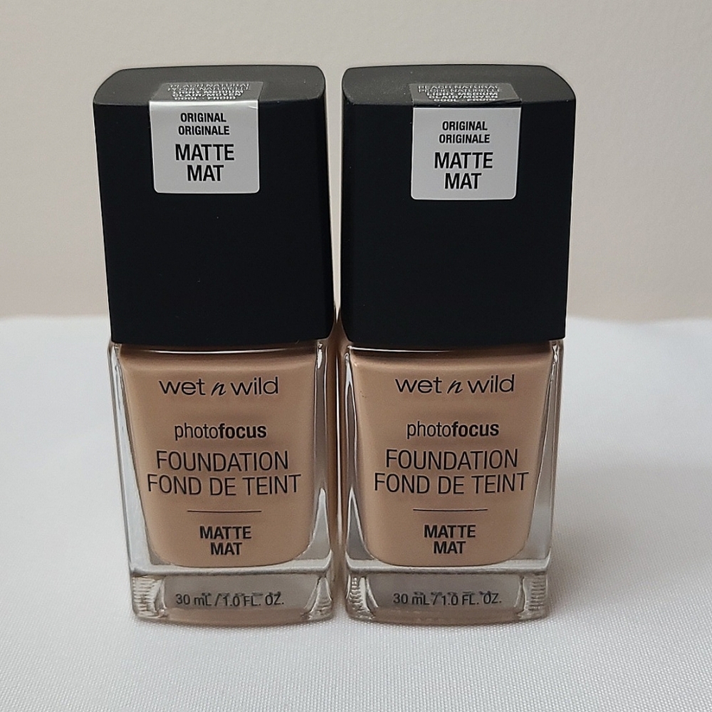 WET N WILD Photofocus Foundation Matte Peach Natural Light Medium Cool x2